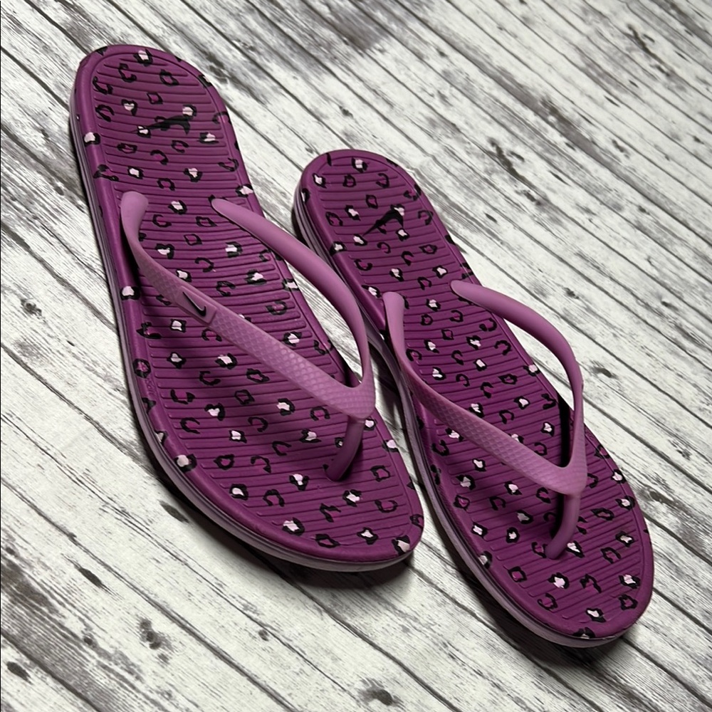 NIKE Purple black leopard Flip Flops